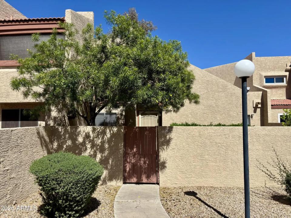 Real Estate Picture 1