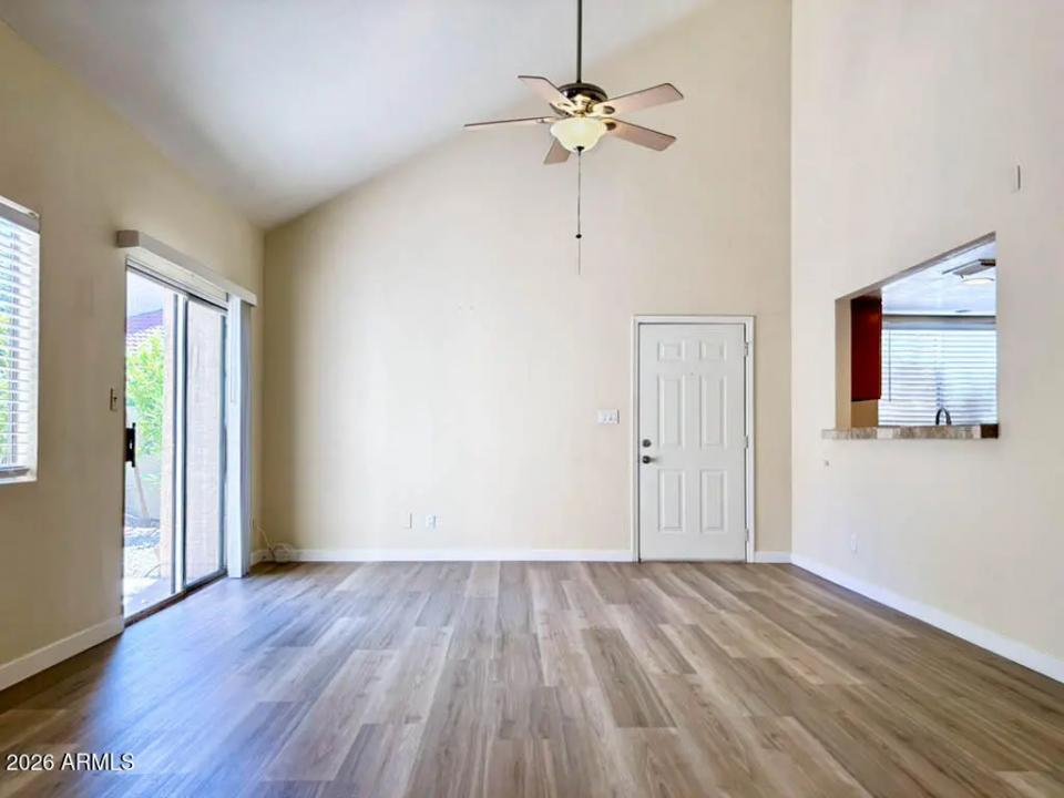 Real Estate Picture 6