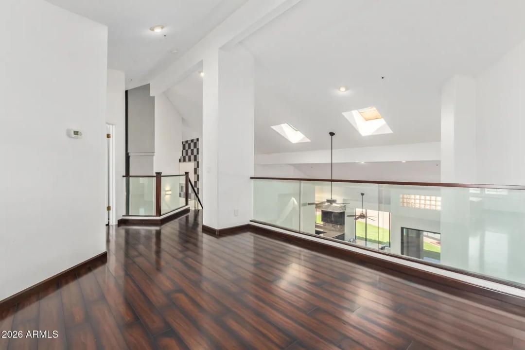 Real Estate Picture 27