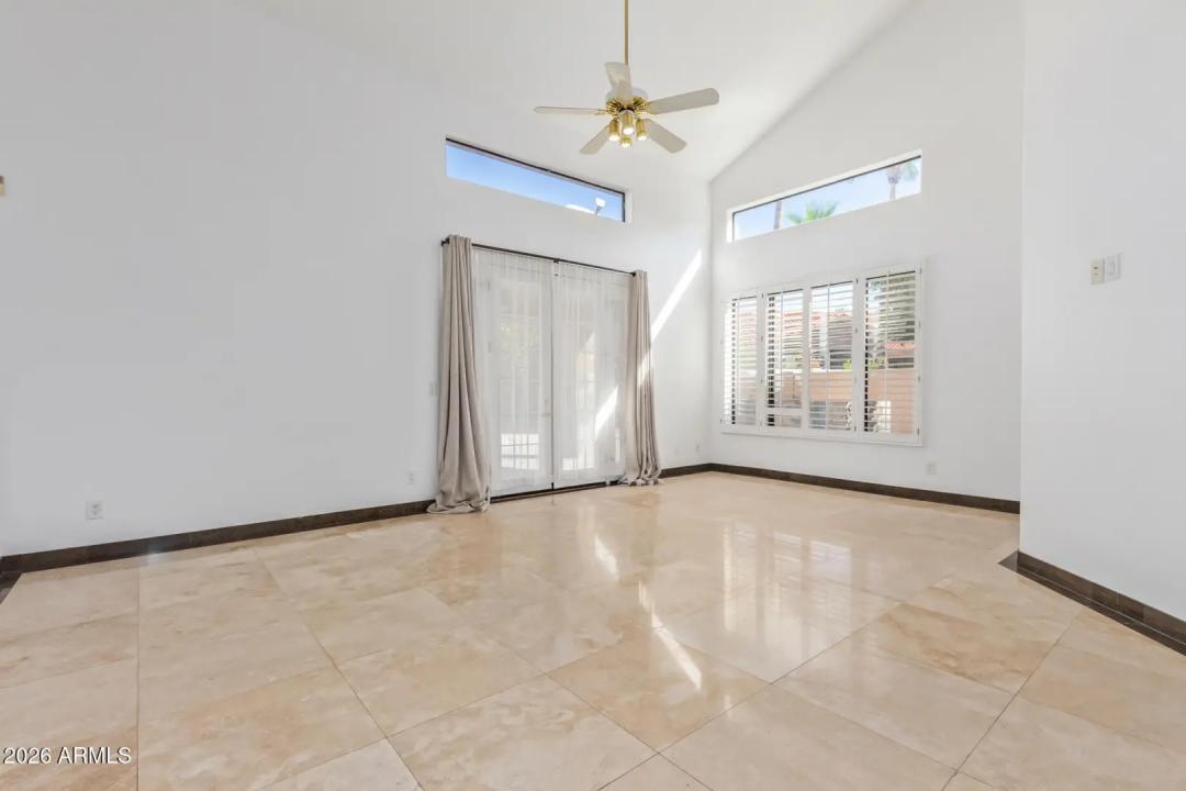 Real Estate Picture 28