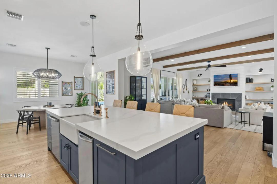 Real Estate Picture 17