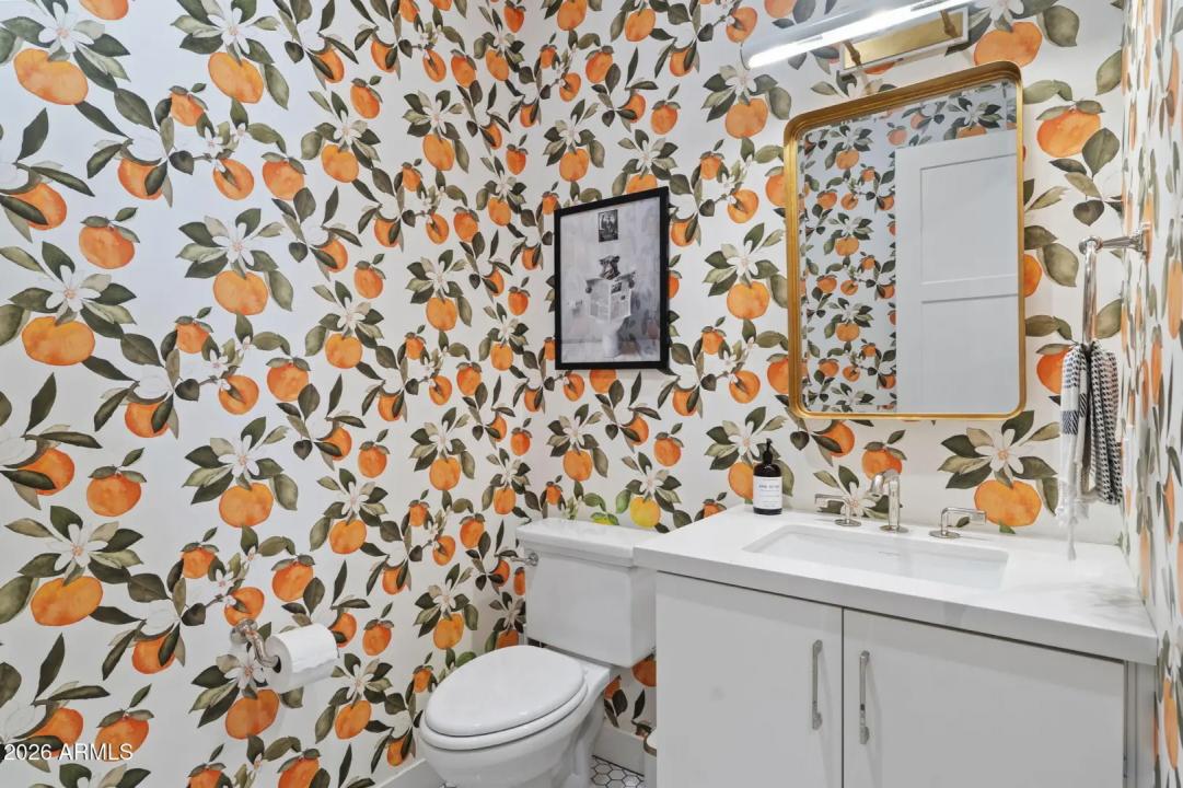 Real Estate Picture 24