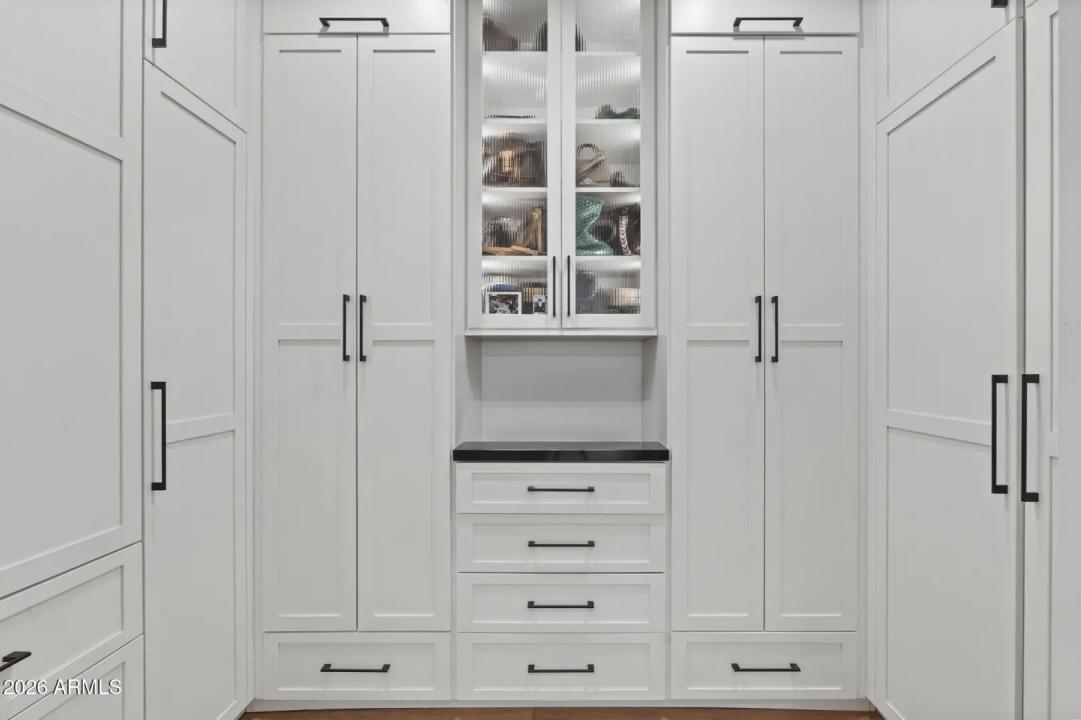 Real Estate Picture 23