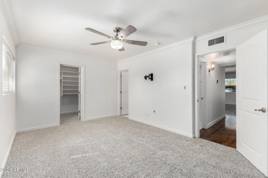 Real Estate Picture 10