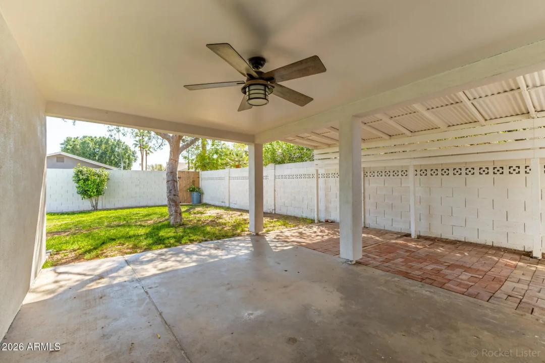 Real Estate Picture 23