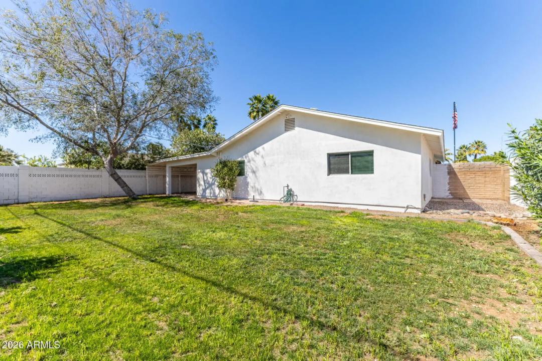 Real Estate Picture 25