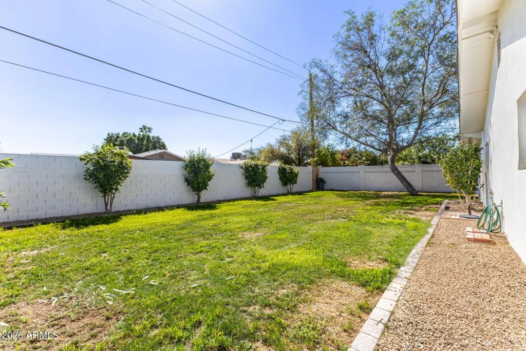 Real Estate Picture 26