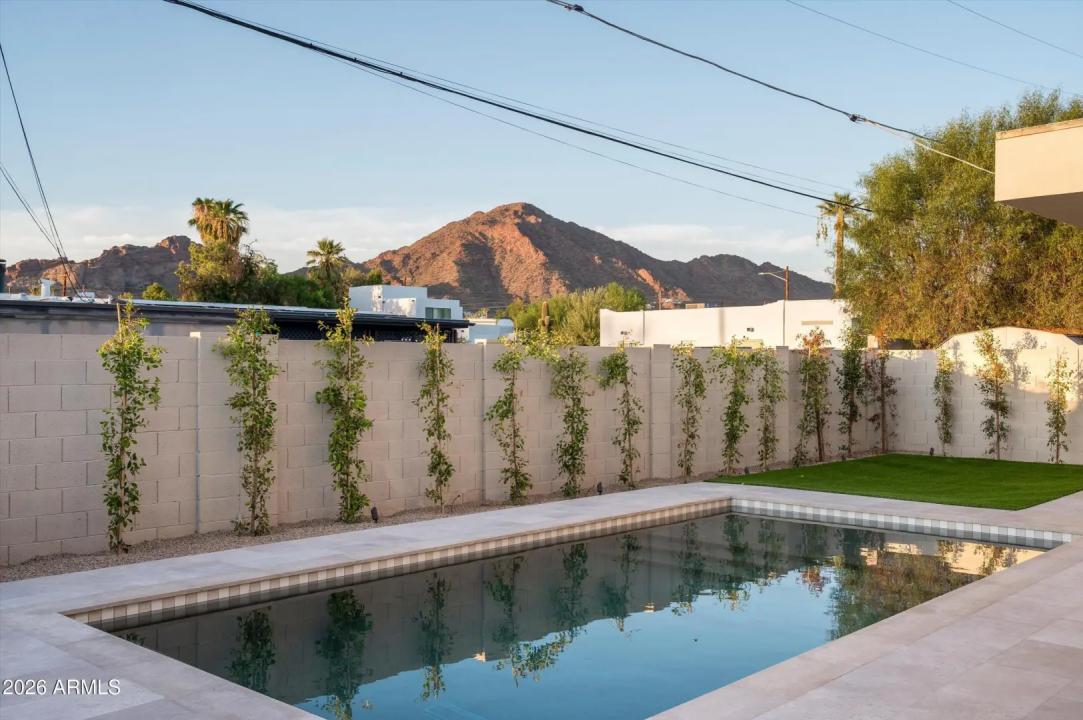 Real Estate Picture 52