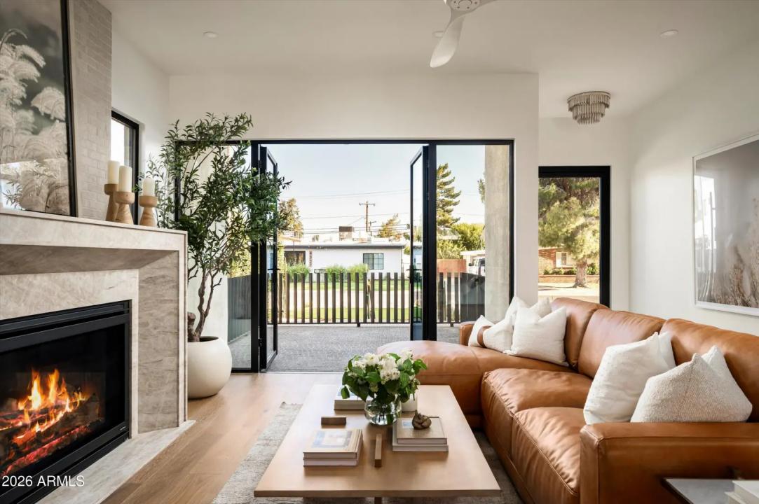 Real Estate Picture 6