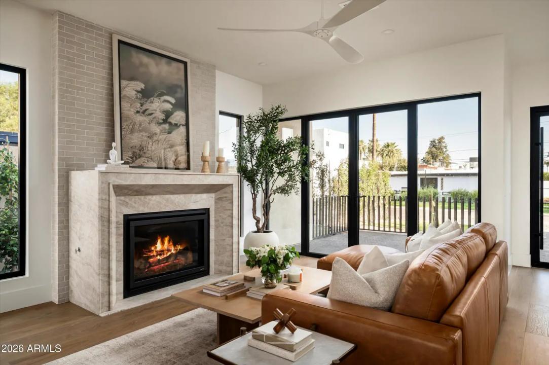Real Estate Picture 5