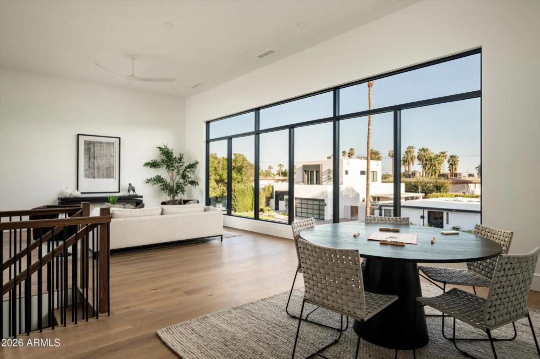 Real Estate Picture 33