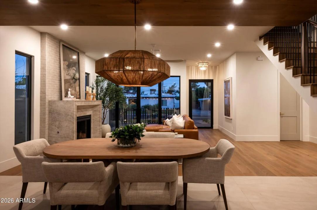 Real Estate Picture 9