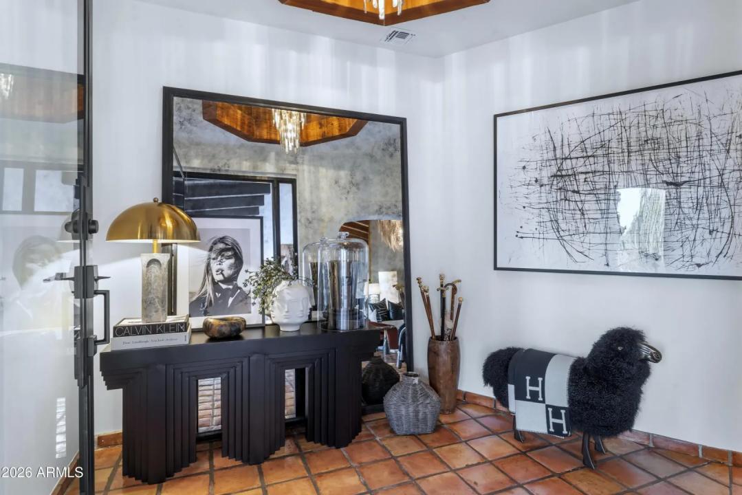 Real Estate Picture 5