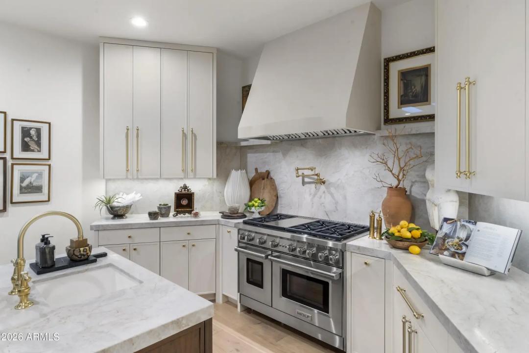 Real Estate Picture 19