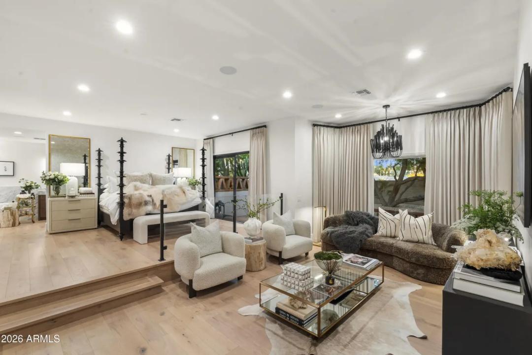 Real Estate Picture 23