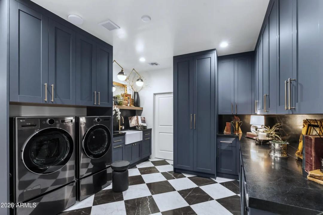 Real Estate Picture 33