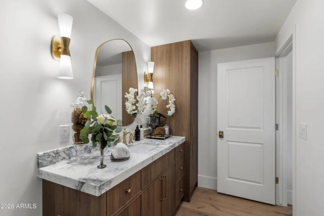 Real Estate Picture 38