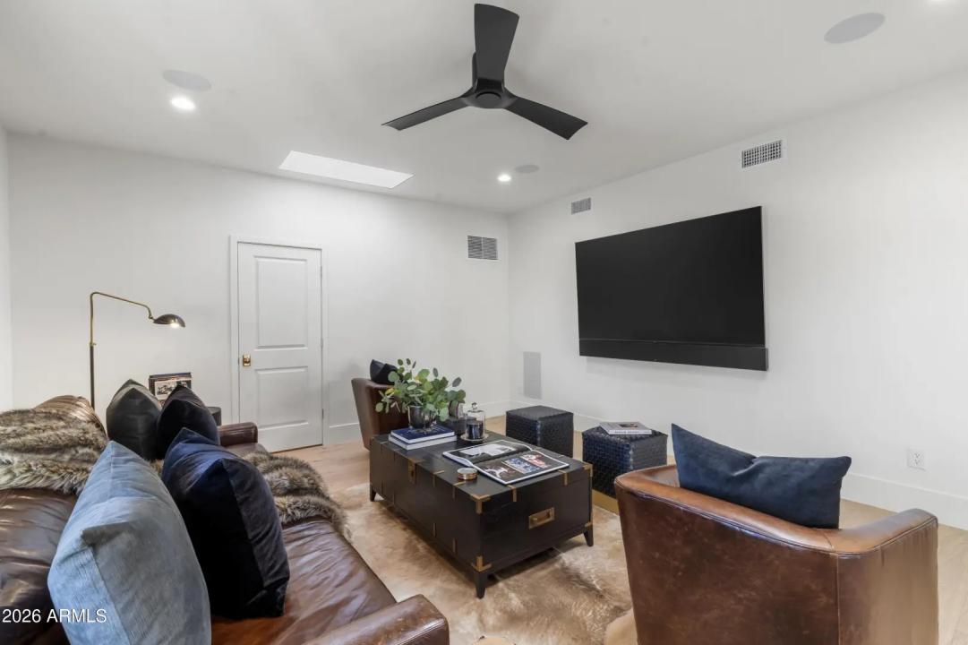 Real Estate Picture 41