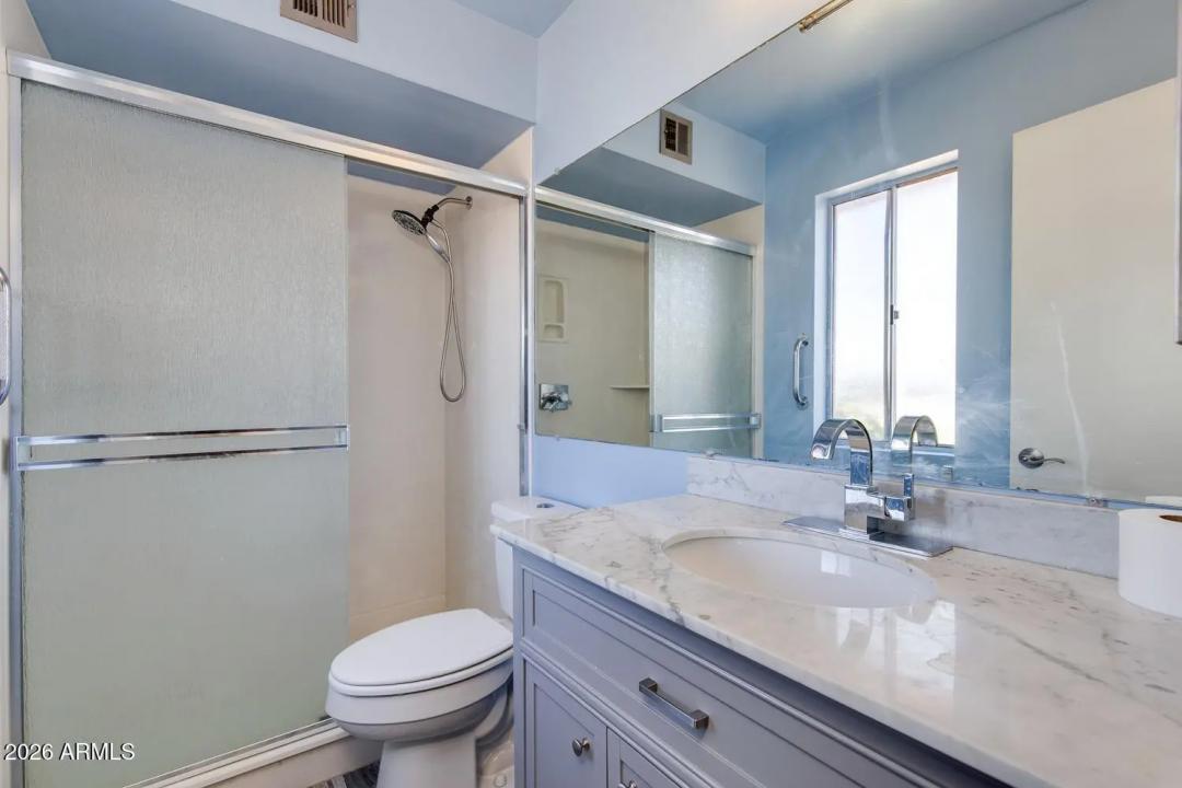 Real Estate Picture 9