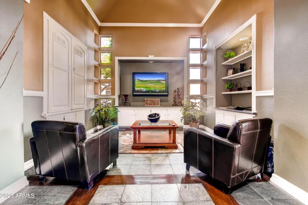 Real Estate Picture 19