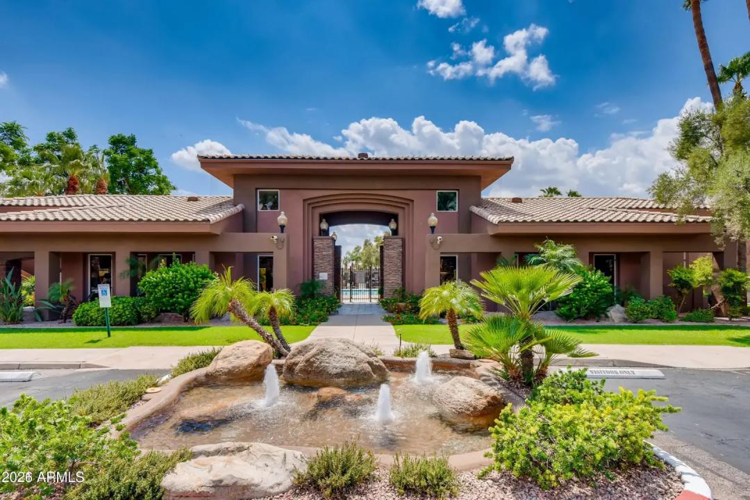 Real Estate Picture 15