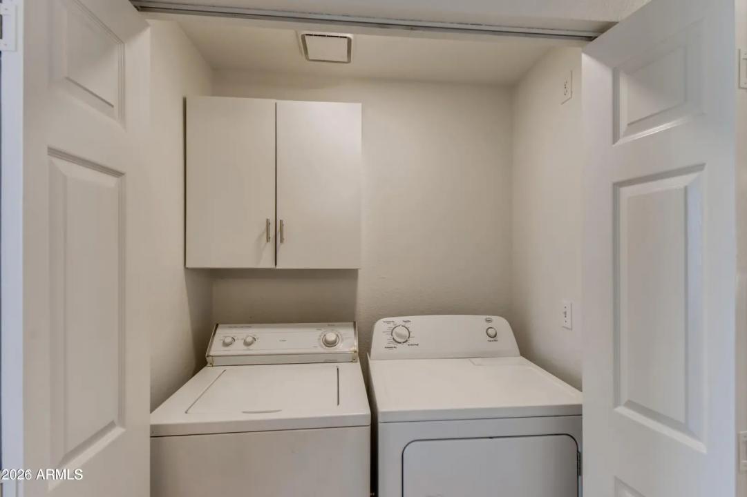 Real Estate Picture 14