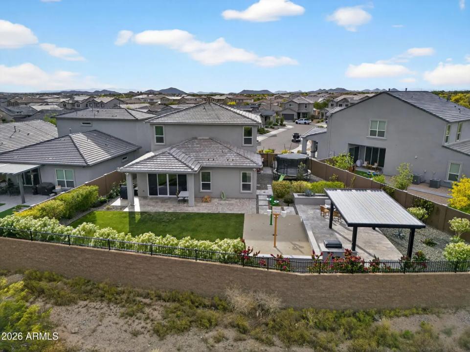 Real Estate Picture 43