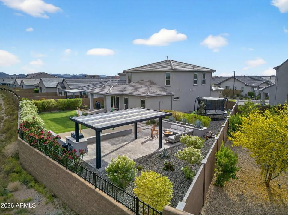 Real Estate Picture 32