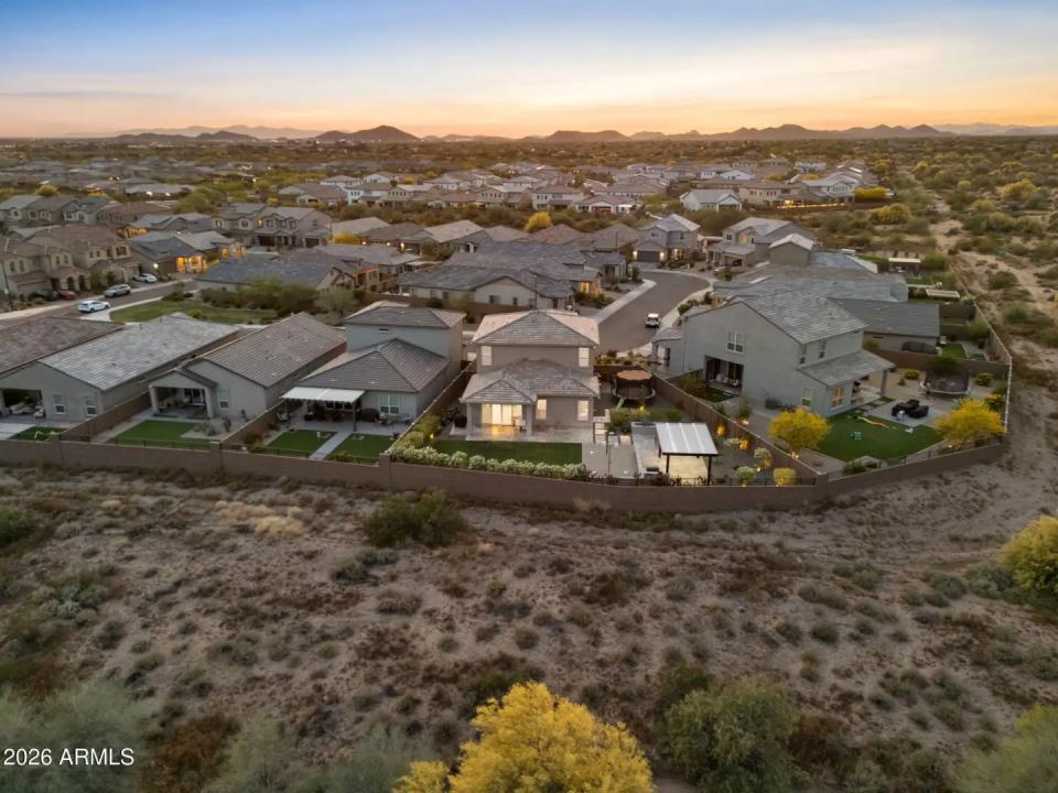 Real Estate Picture 10