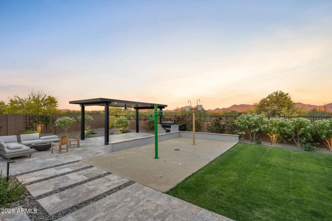 Real Estate Picture 36