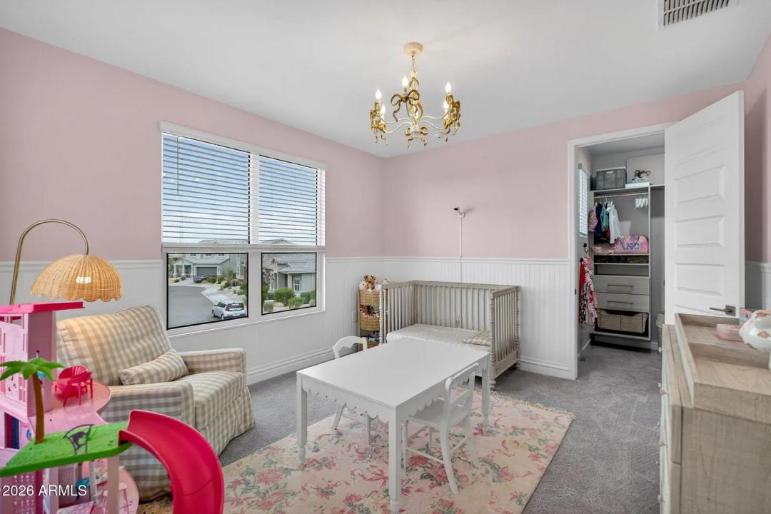 Real Estate Picture 28