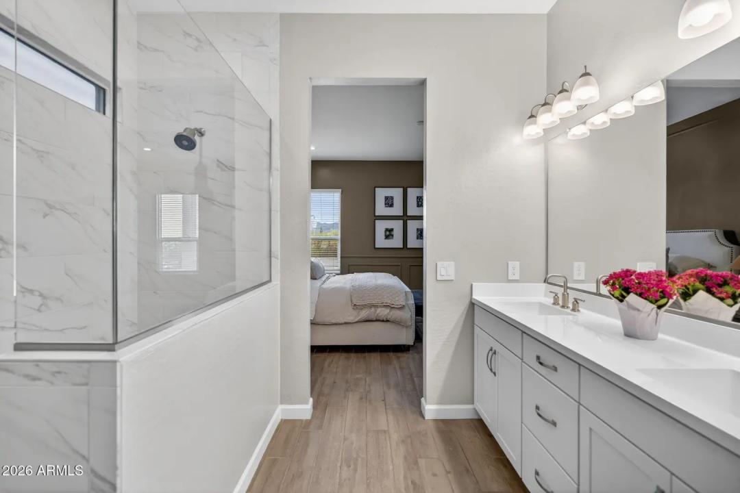 Real Estate Picture 21