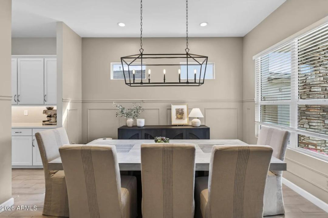 Real Estate Picture 13