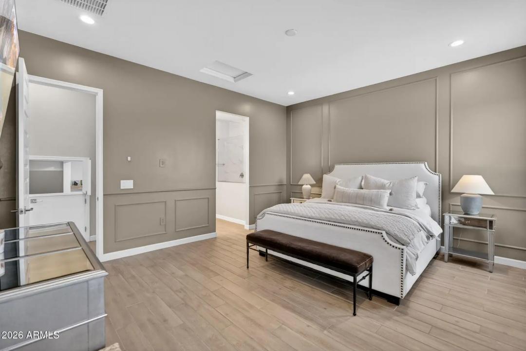 Real Estate Picture 19