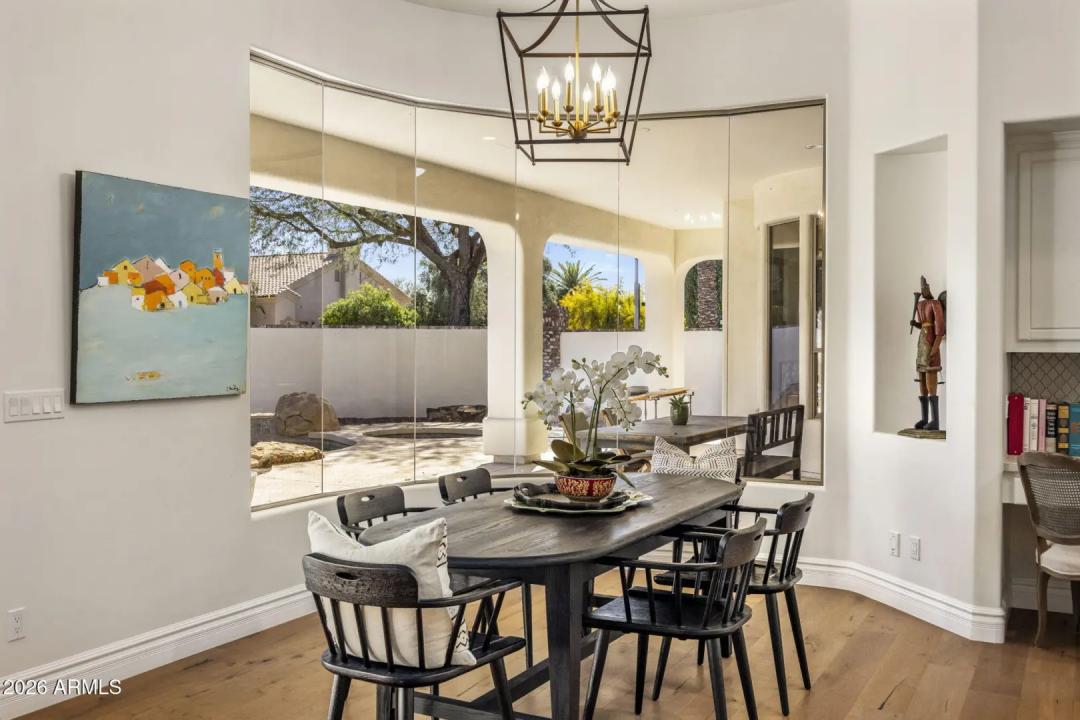 Real Estate Picture 10