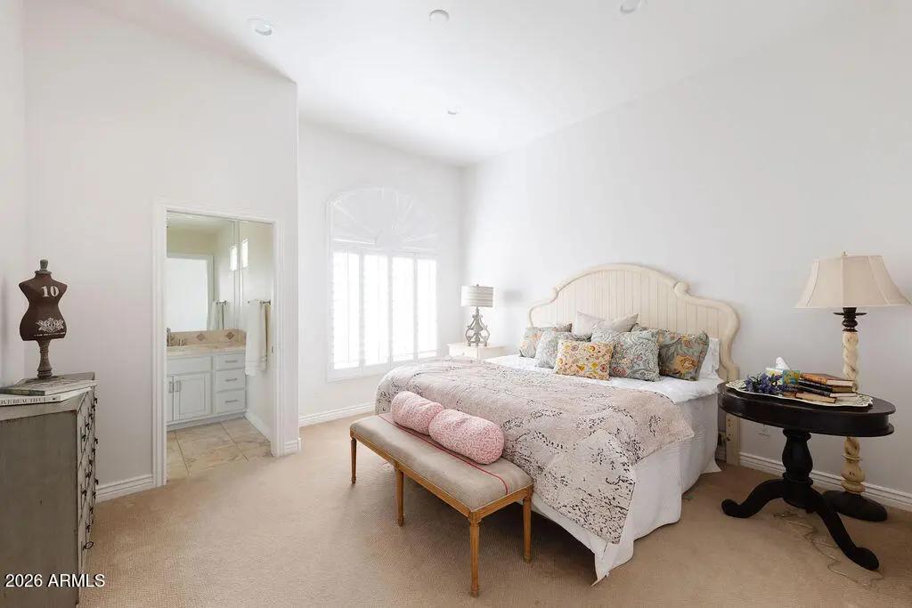 Real Estate Picture 9