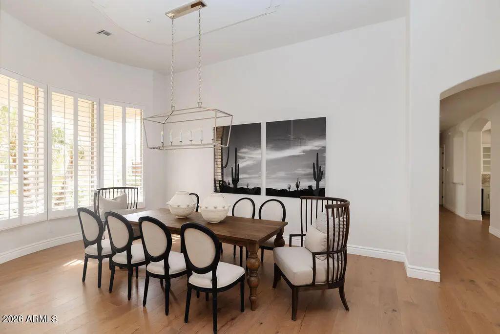 Real Estate Picture 5