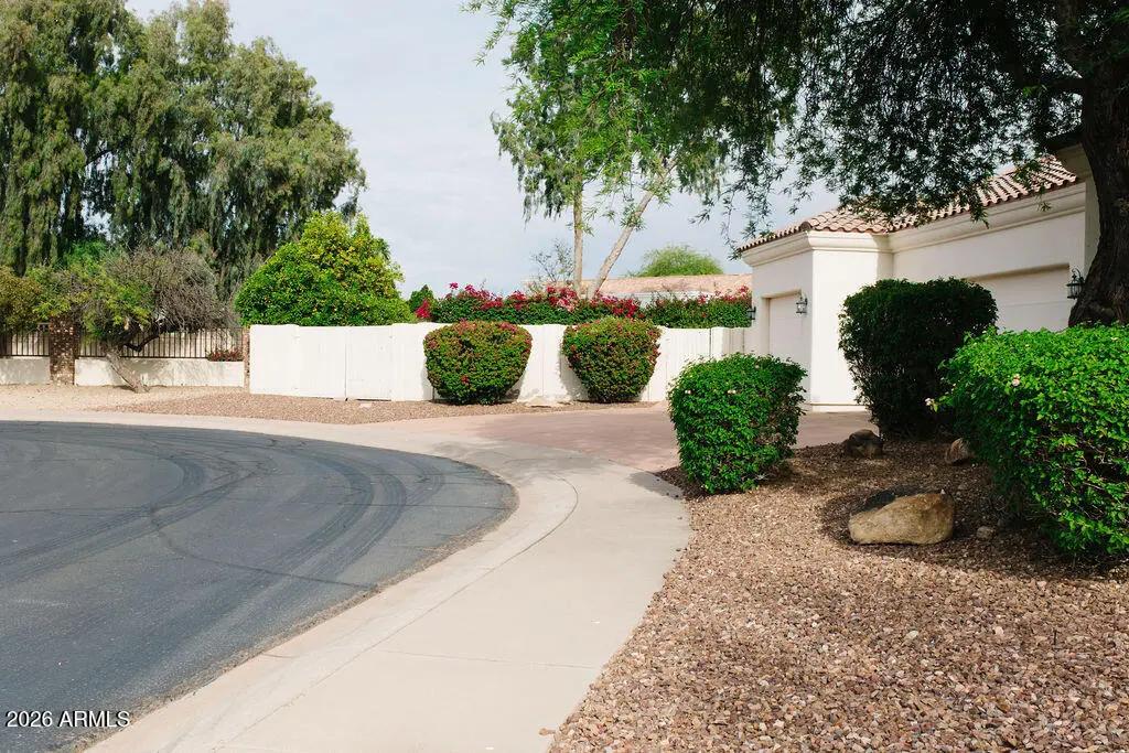 Real Estate Picture 16