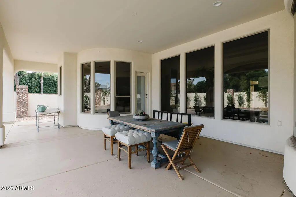 Real Estate Picture 17