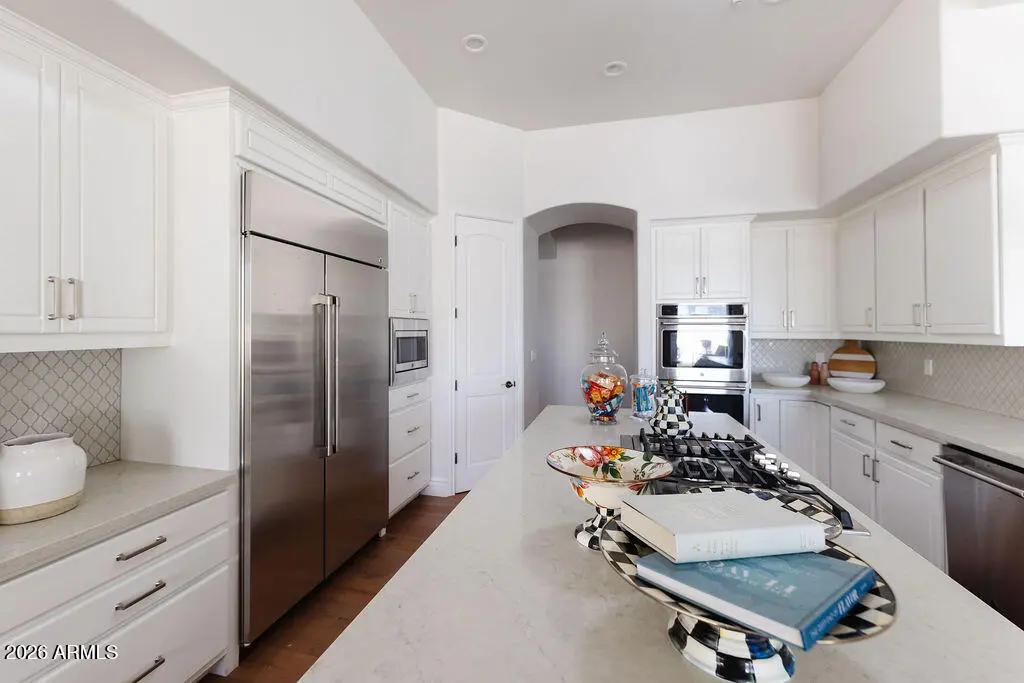Real Estate Picture 20