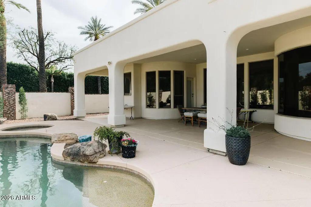 Real Estate Picture 22