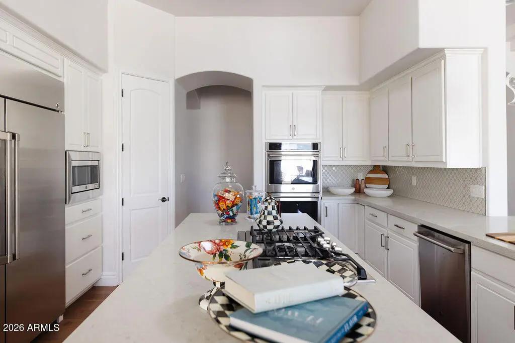 Real Estate Picture 34