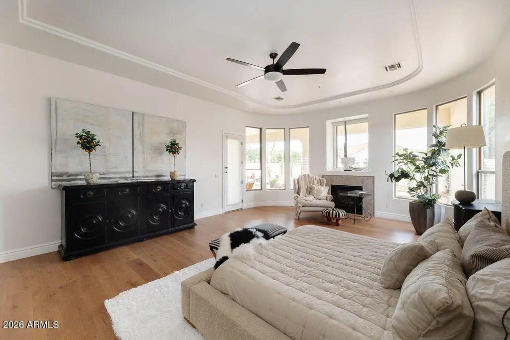 Real Estate Picture 4