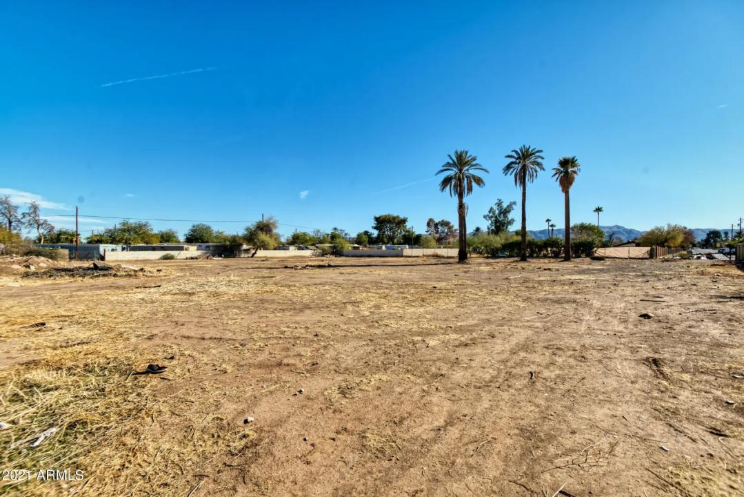 Real Estate Picture 13