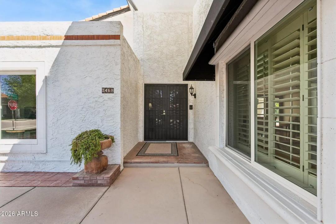 Real Estate Picture 9