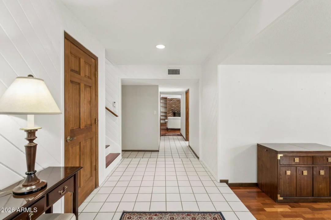 Real Estate Picture 10