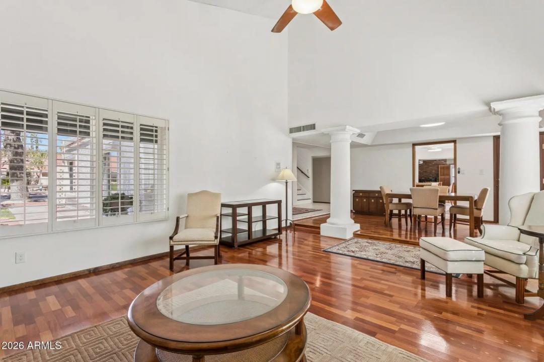 Real Estate Picture 16