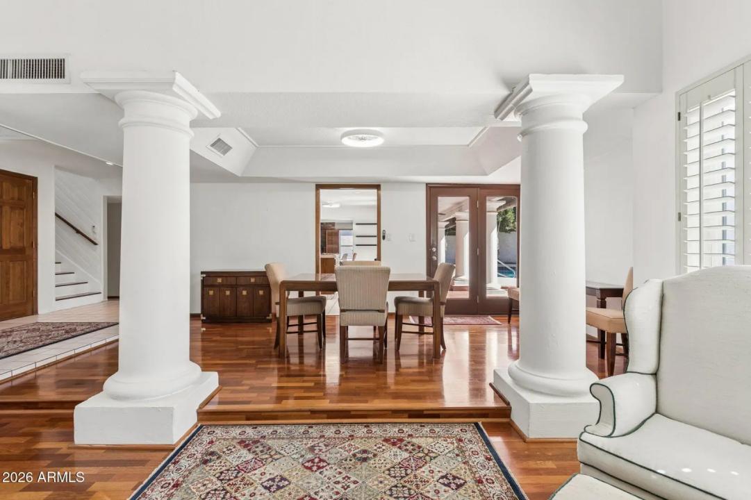 Real Estate Picture 17