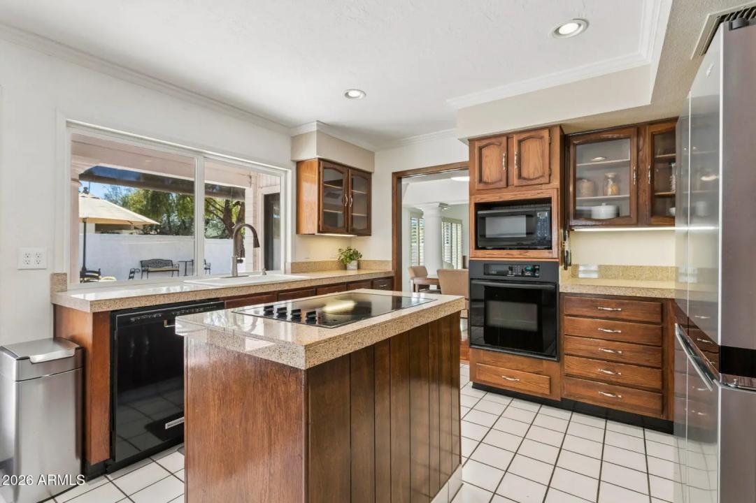 Real Estate Picture 19