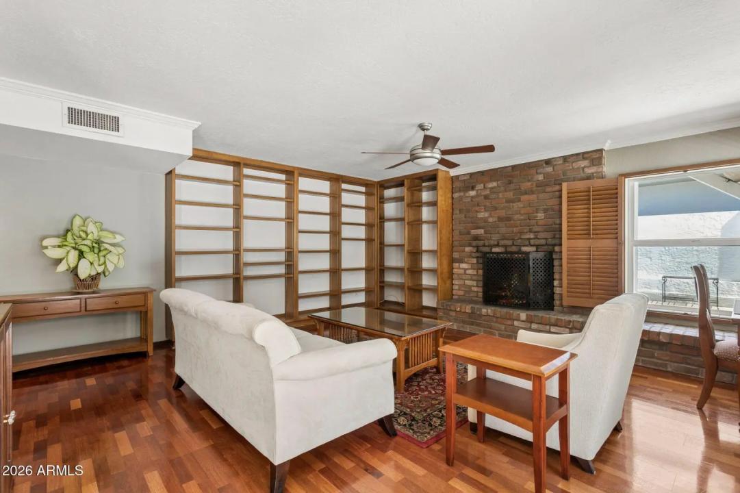 Real Estate Picture 21